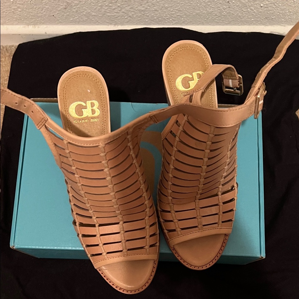 Gianni Bini Nude Strappy Heels